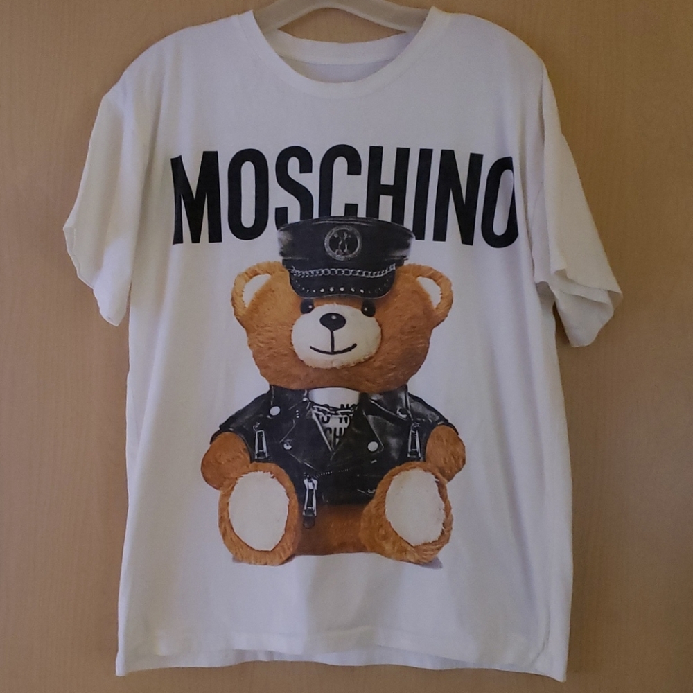 Moschino tee shirt